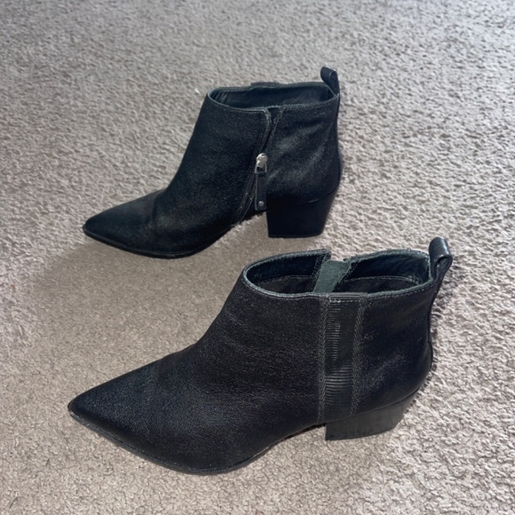 L. Paolo Black Side Zip Boots - Picture 2 of 8